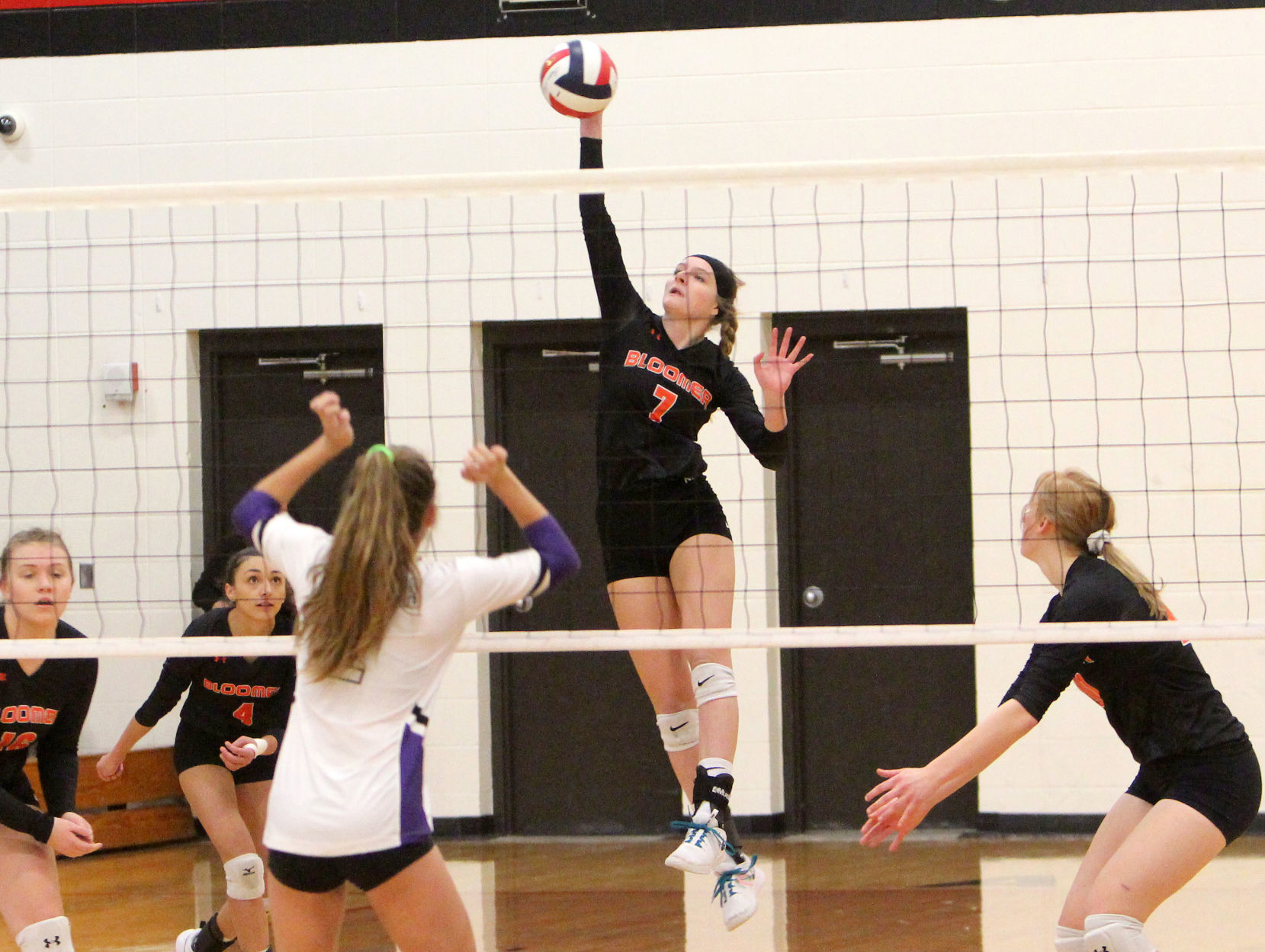 Bloomer volleyball vs Mosinee 10-27-18